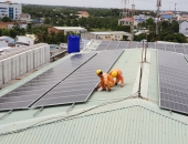 Điện mặt trời mái nhà phát triển mạnh ở phía Nam